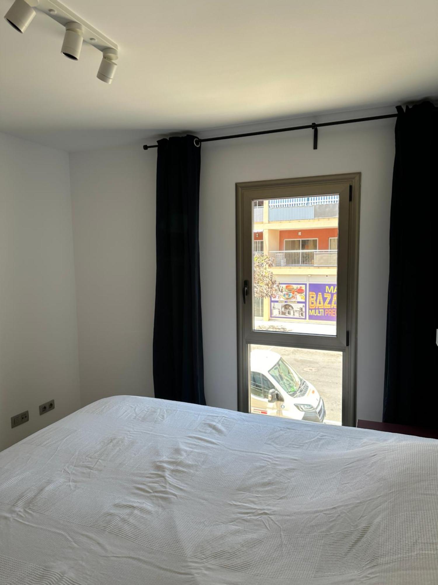 Seaside Apartment, Two Rooms, Private Parking * Alcalá la Real