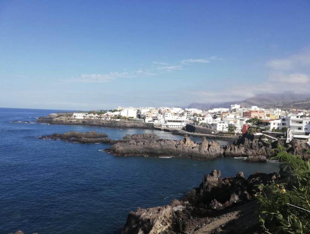 Seaside Apartment, Two Rooms, Private Parking Apartment *