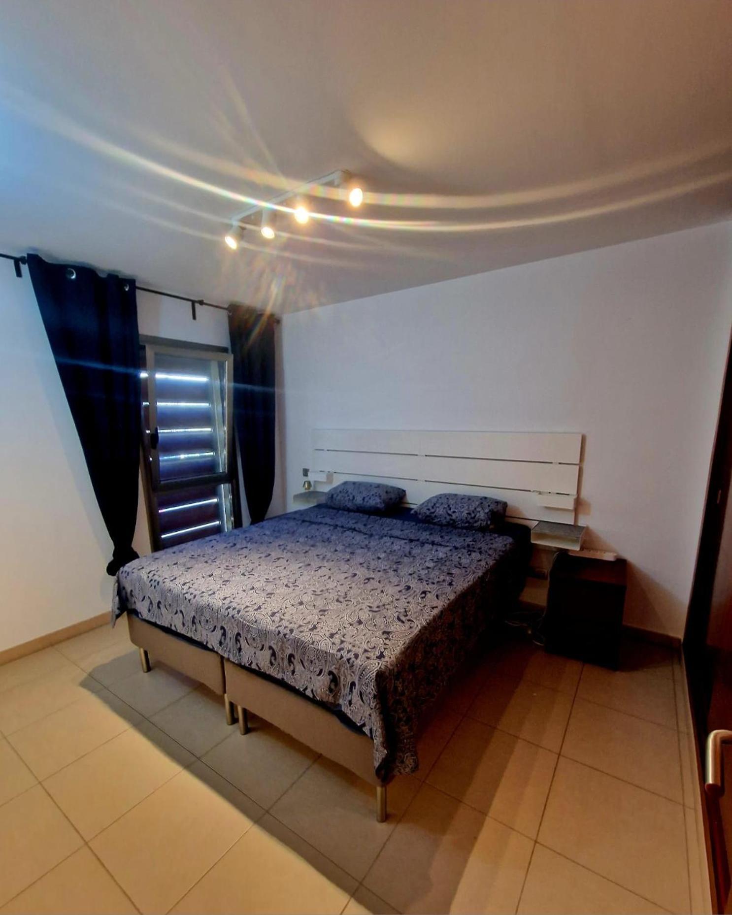 Seaside Apartment, Two Rooms, Private Parking Alcala (Tenerife)