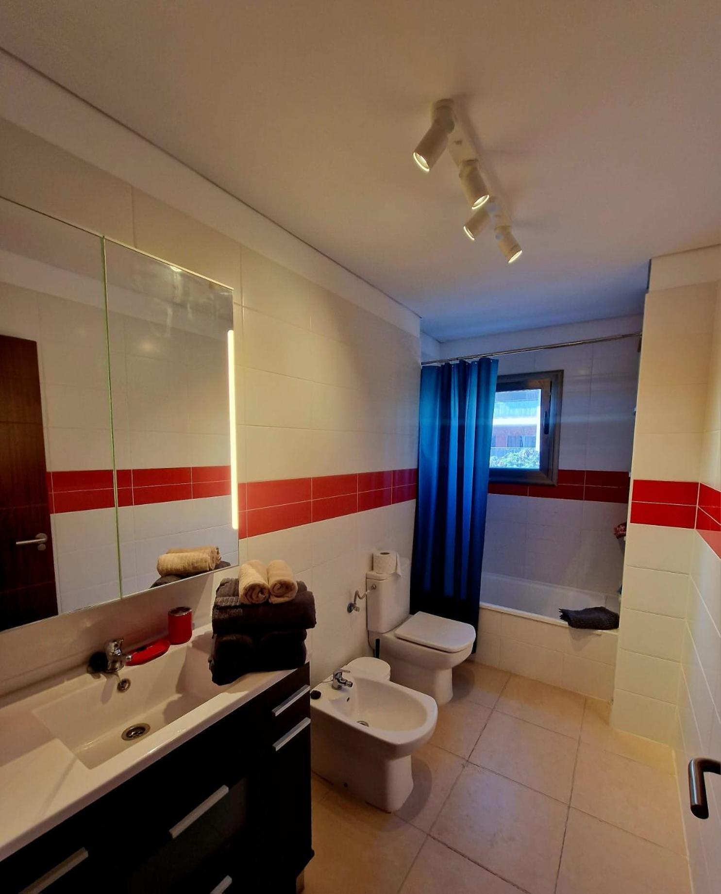 Seaside Apartment, Two Rooms, Private Parking Alcala (Tenerife)