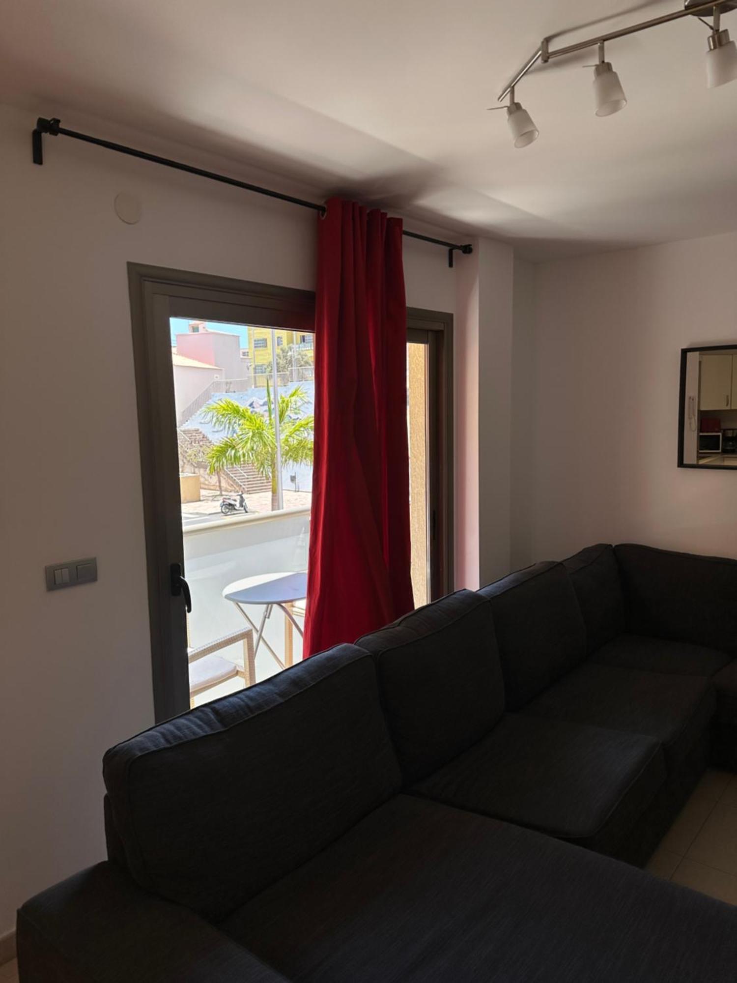 Seaside Apartment, Two Rooms, Private Parking